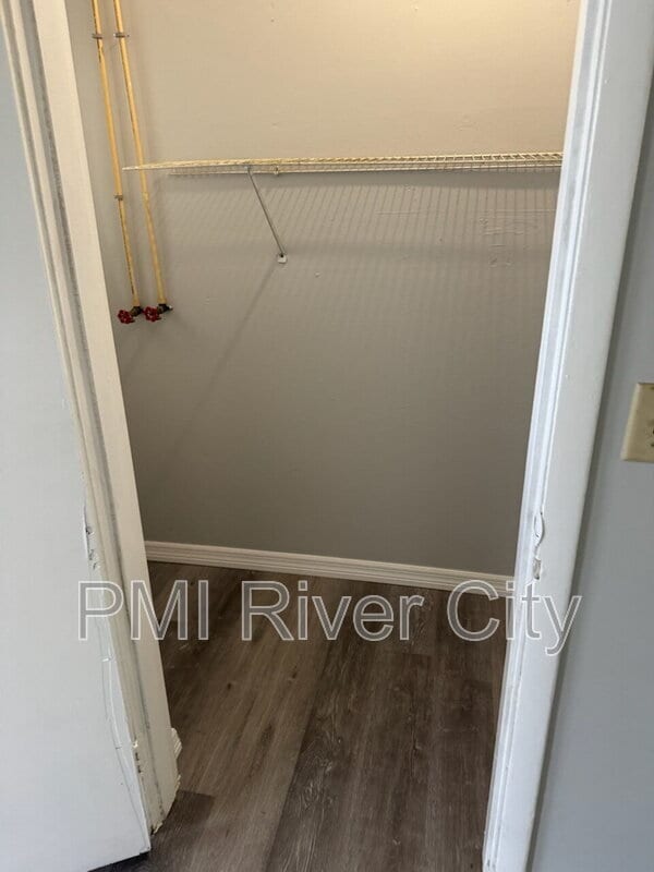 Building Photo - 8147 Bazaine Dr