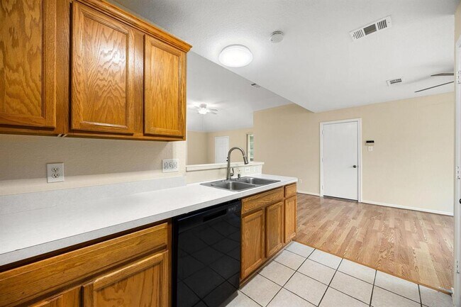 Building Photo - 5723 Cochise Dr