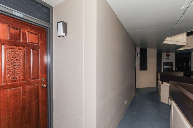 Building Photo - Piikoi Atrium - studio,1 bath with 1 covered parking stall