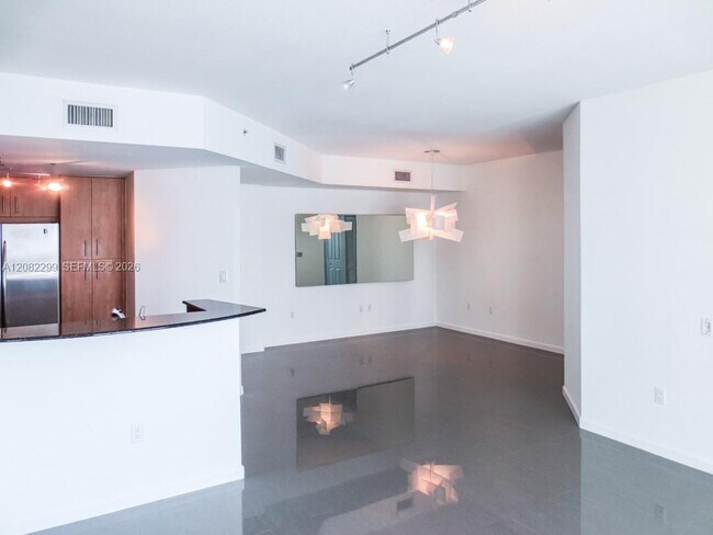 Building Photo - 7900 Harbor Island Dr