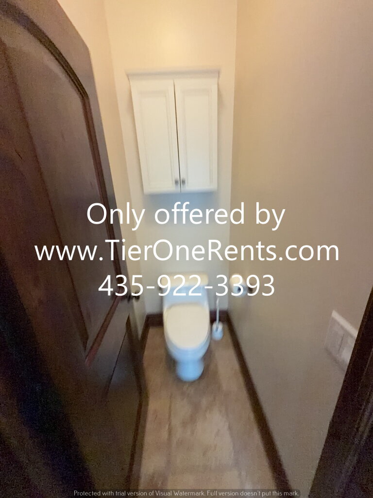 Building Photo - NO DEPOSIT option available for qualified renters!