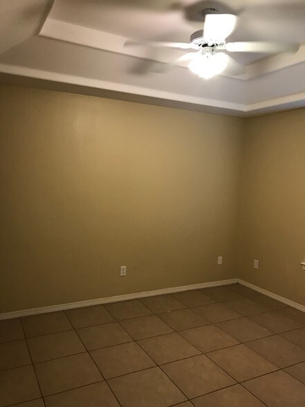 Second Bedroom - 2016 Bahamas Dr