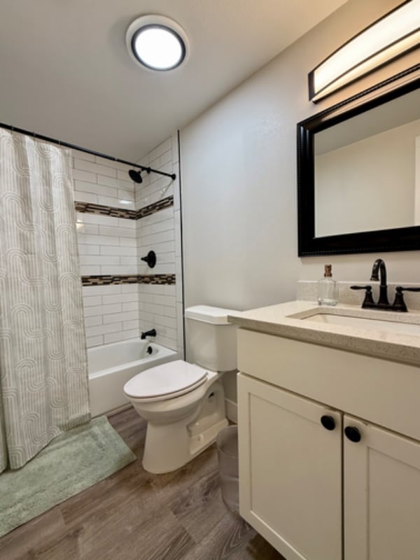 Building Photo - 9989 Dodge Dr