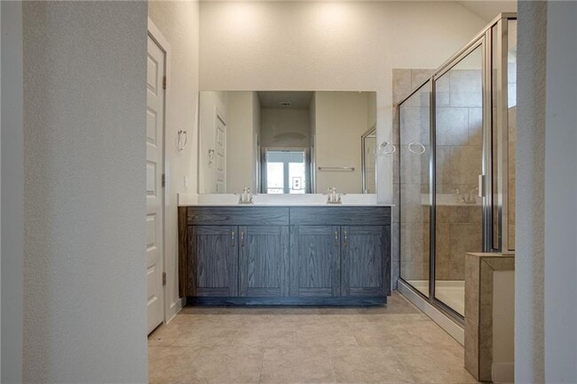 Building Photo - 608 Saturnia Dr