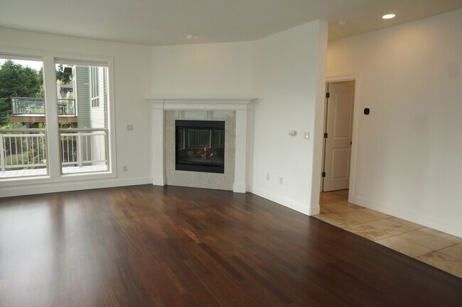 Building Photo - Exquisite NW Portland 4 bedroom with panoramic views