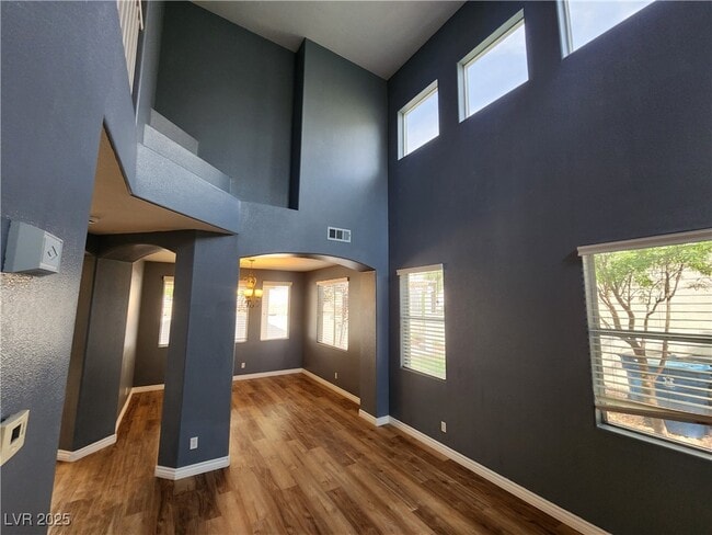 Building Photo - 1805 Grand Rodeo St