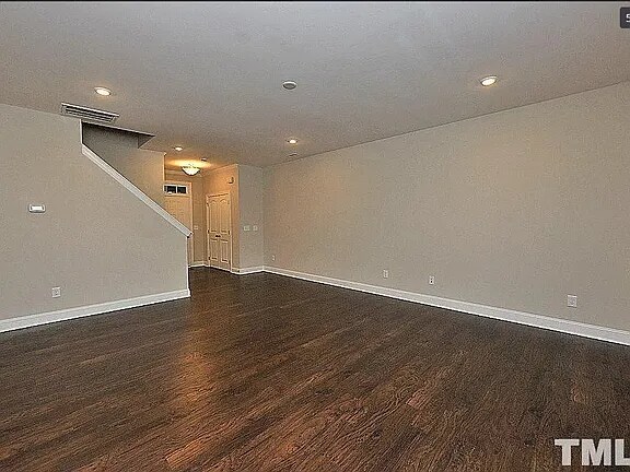 Building Photo - 207 Acorn Hollow Pl