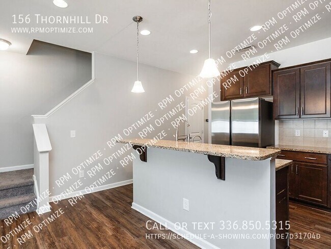 Building Photo - 156 Thornhill Dr