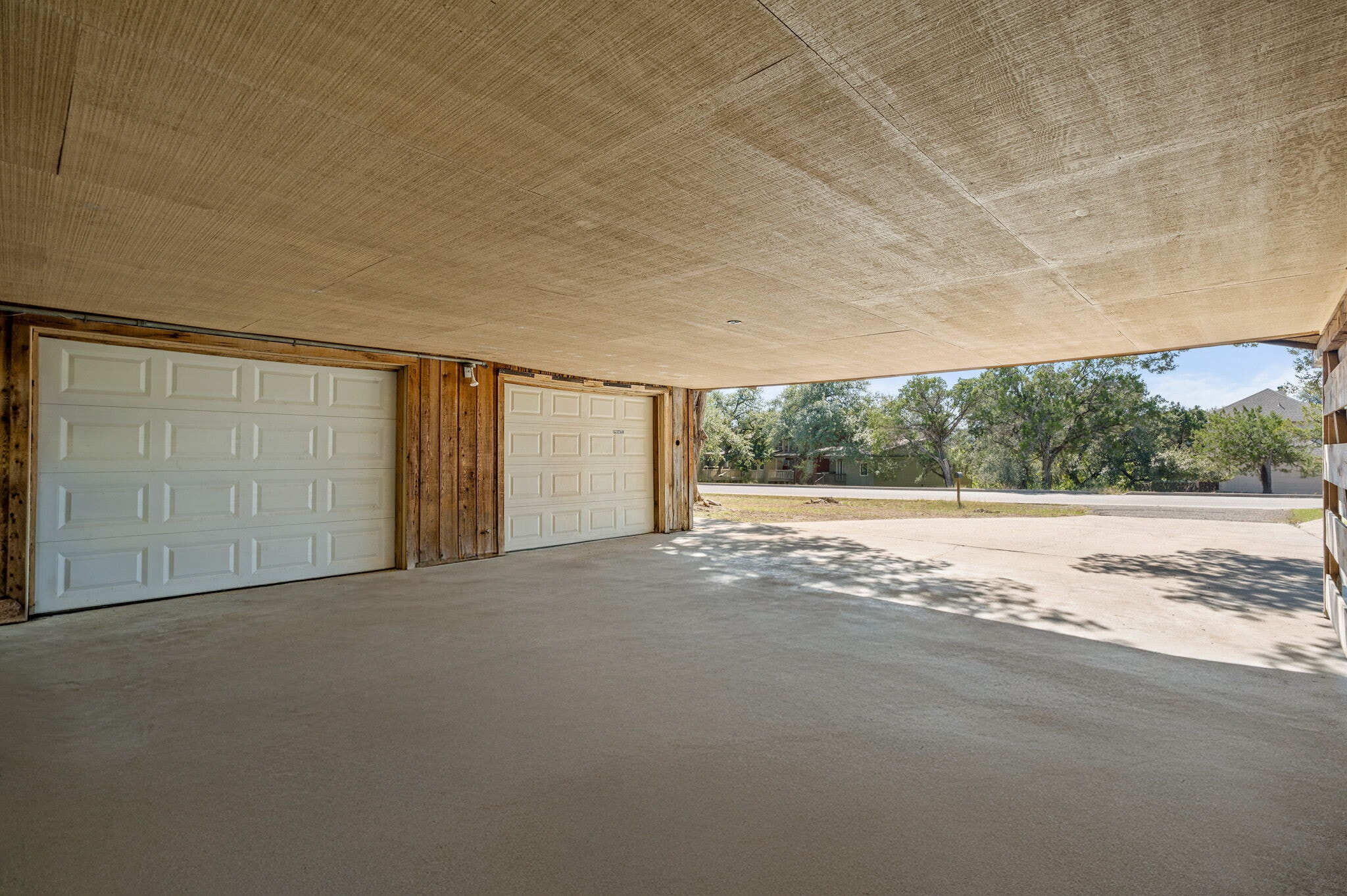 Building Photo - 302 Venture Blvd S