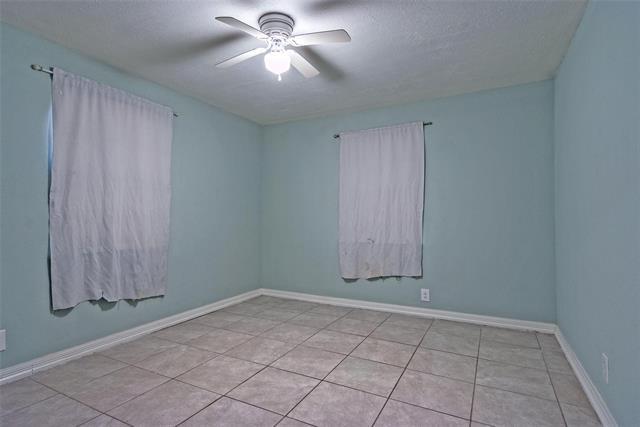 Building Photo - 4102 Robert L Parish Sr. Ave