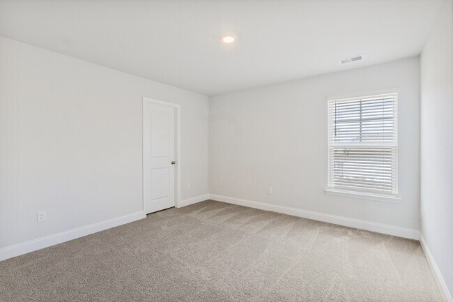 Building Photo - 2053 Ainsley Dr