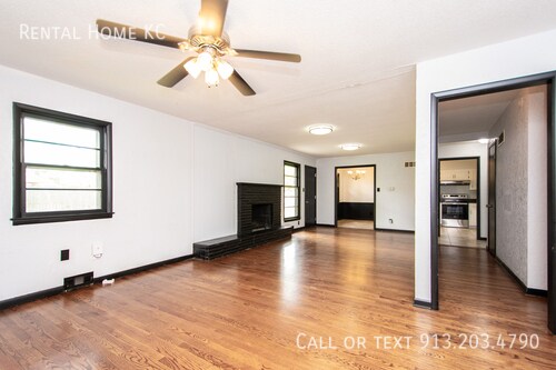 Building Photo - 5240 Barton-
