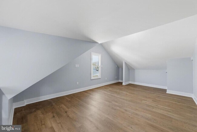 Building Photo - 1424 Hamilton Ave