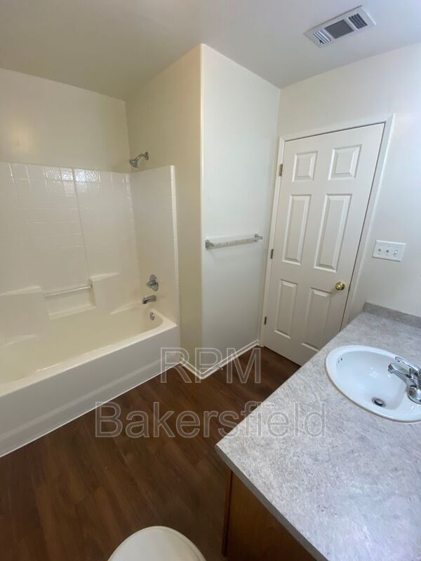 Building Photo - 6508 Arciero St