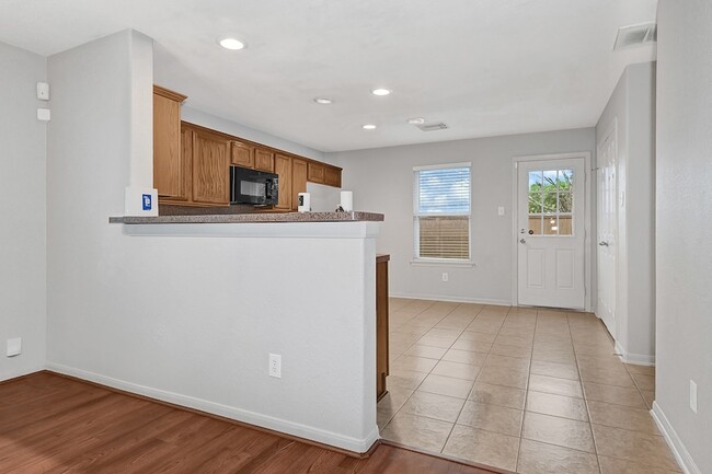 Building Photo - 702 Heatherton Hill Ln