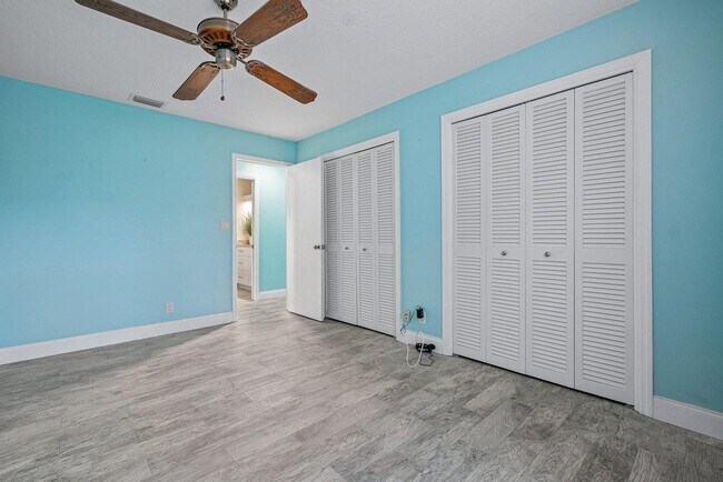 Building Photo - 270 High Point Blvd