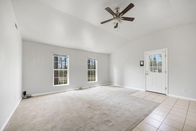 Building Photo - 208 Telegraph Rd