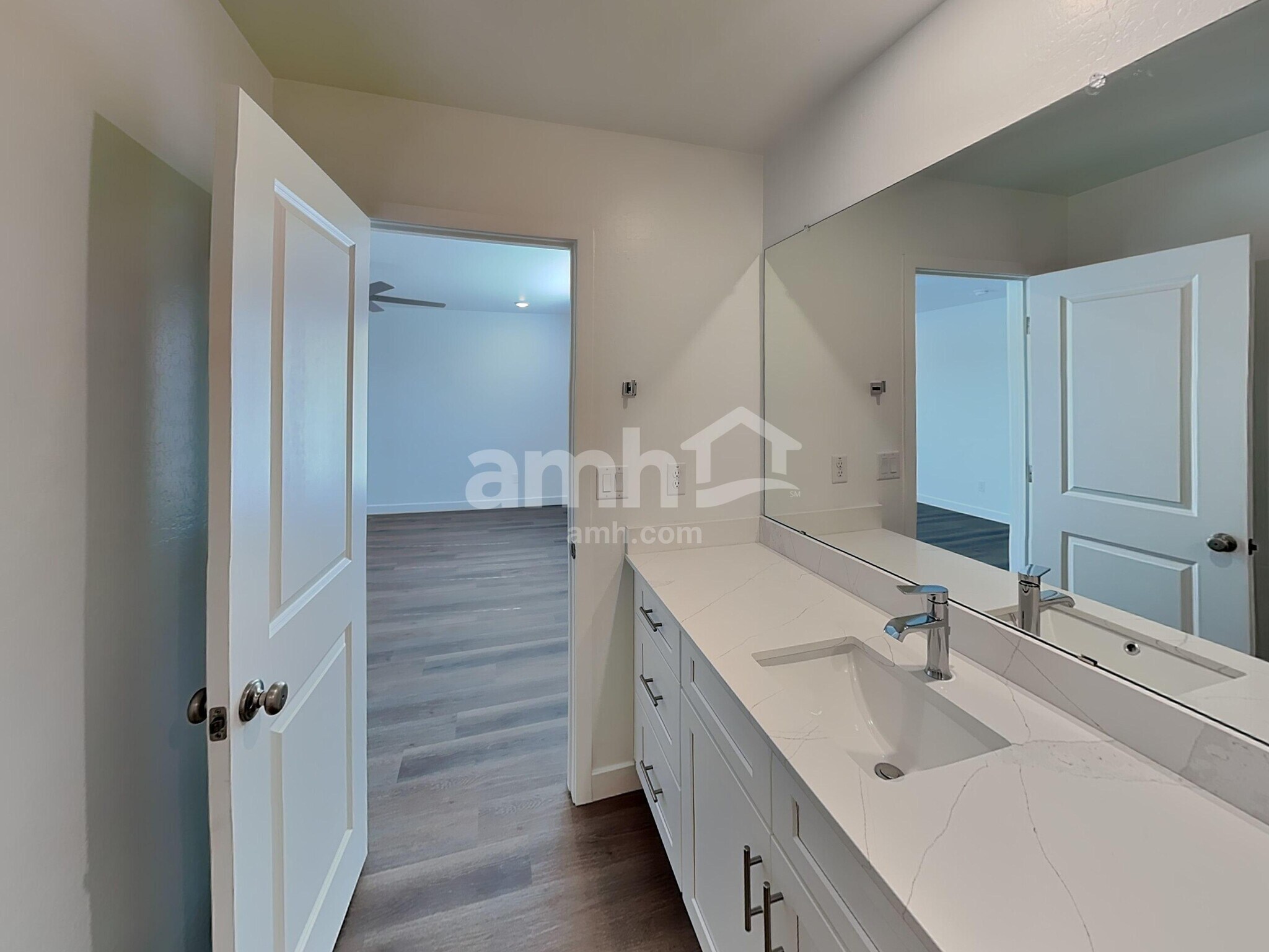 Building Photo - 20177 W Thomas Rd