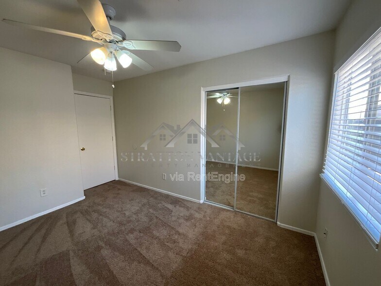 Building Photo - 11445 E Contessa St