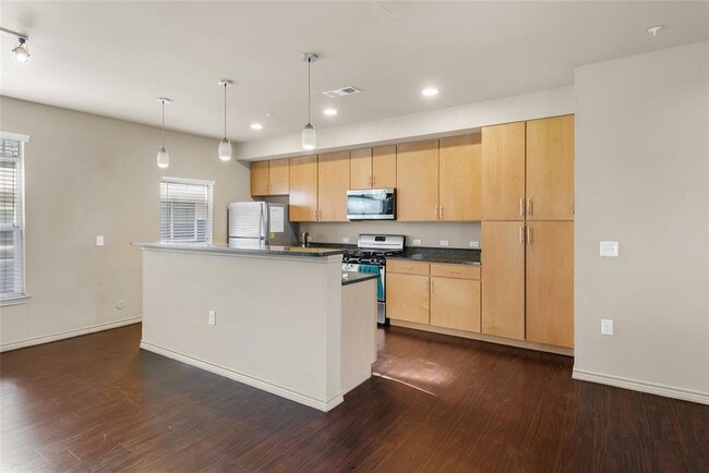 Building Photo - 2606 Wilson St