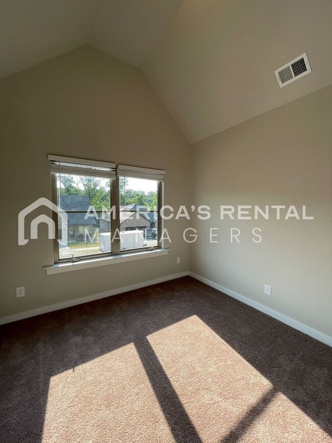 Building Photo - 7963 St.James Dr