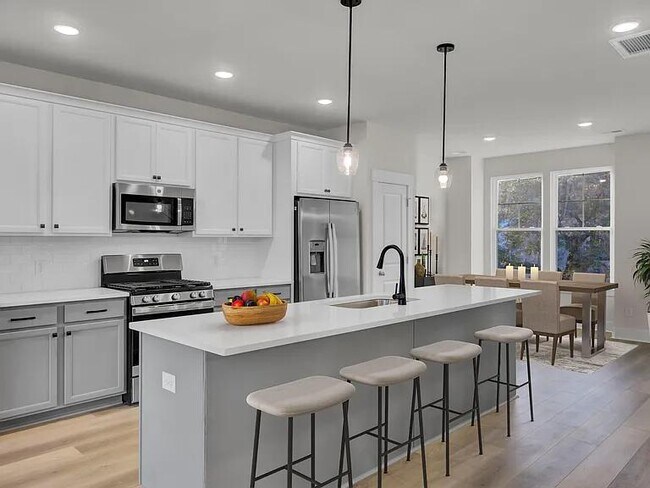 Building Photo - 1046 Old Cypress Run