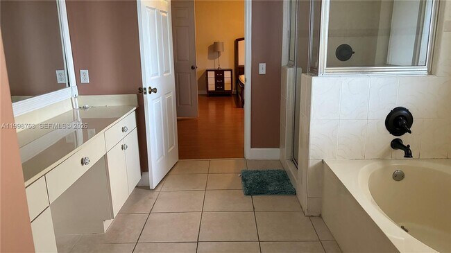 Building Photo - 13553 SW 124th Avenue Rd