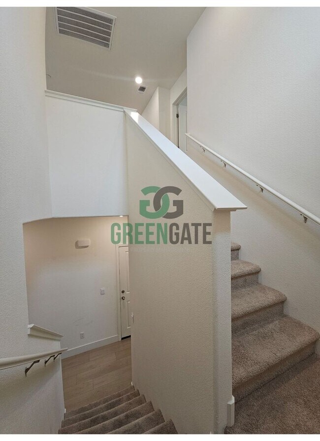 Building Photo - 3 Bedroom 2.5 Bath New Build in Lathrop! AVAILABLE NOW!!