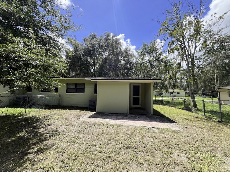 Building Photo - 8308 Doloma Ct