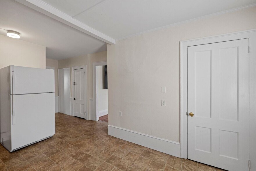 Building Photo - 36 Centre, 1