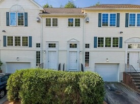 Building Photo - 195 Captain Eames Cir