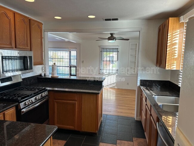 Building Photo - 5700 61st St