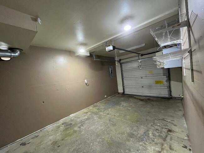 Building Photo - 3-Bedroom, 2-Bath, 1454sq ft Home!