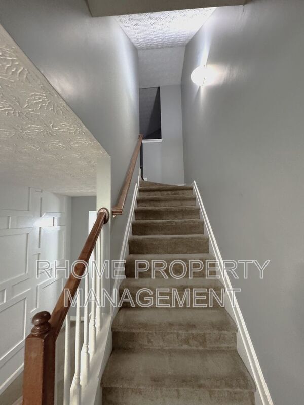 Building Photo - 756 Celeste Ln