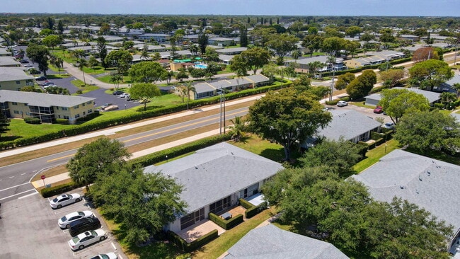 Building Photo - 2305 Lowson Blvd