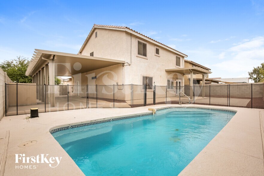 Building Photo - 705 Picasso Picture Ct