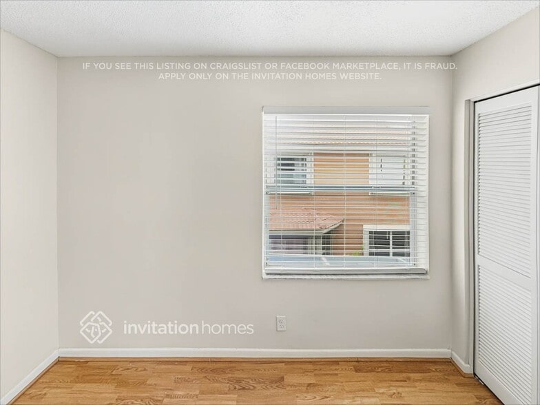 Building Photo - 10769 Oak Lake Way