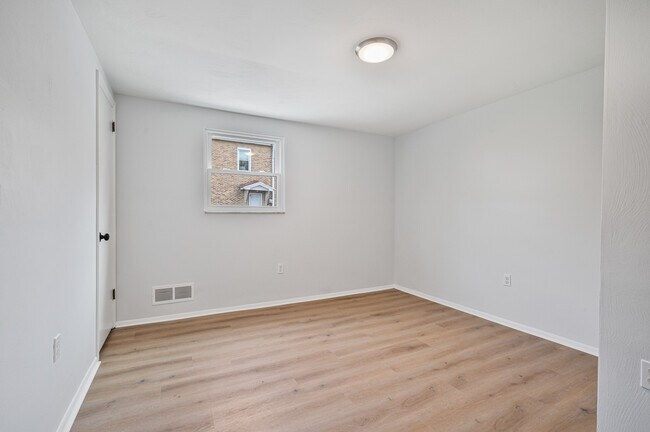 Building Photo - 759 Gallion Ave