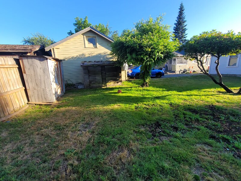 Building Photo - 516 3rd Ave S