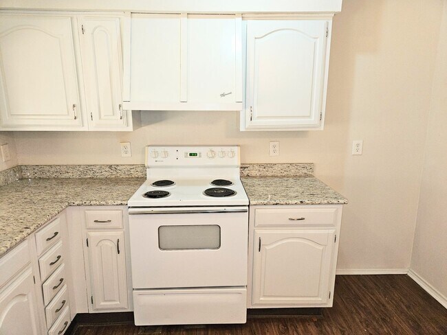 Building Photo - Single Story home In Arlington off Little ...