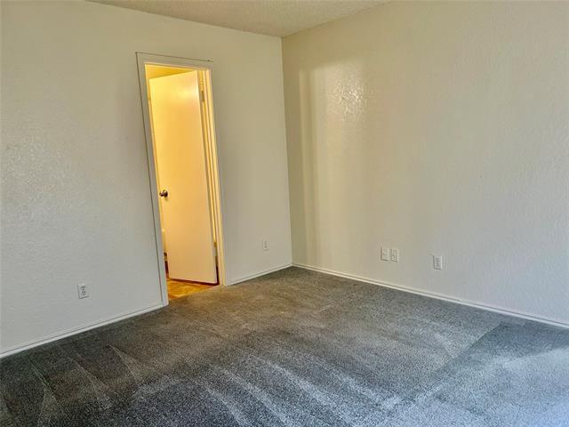 Building Photo - 411 Crestline Dr