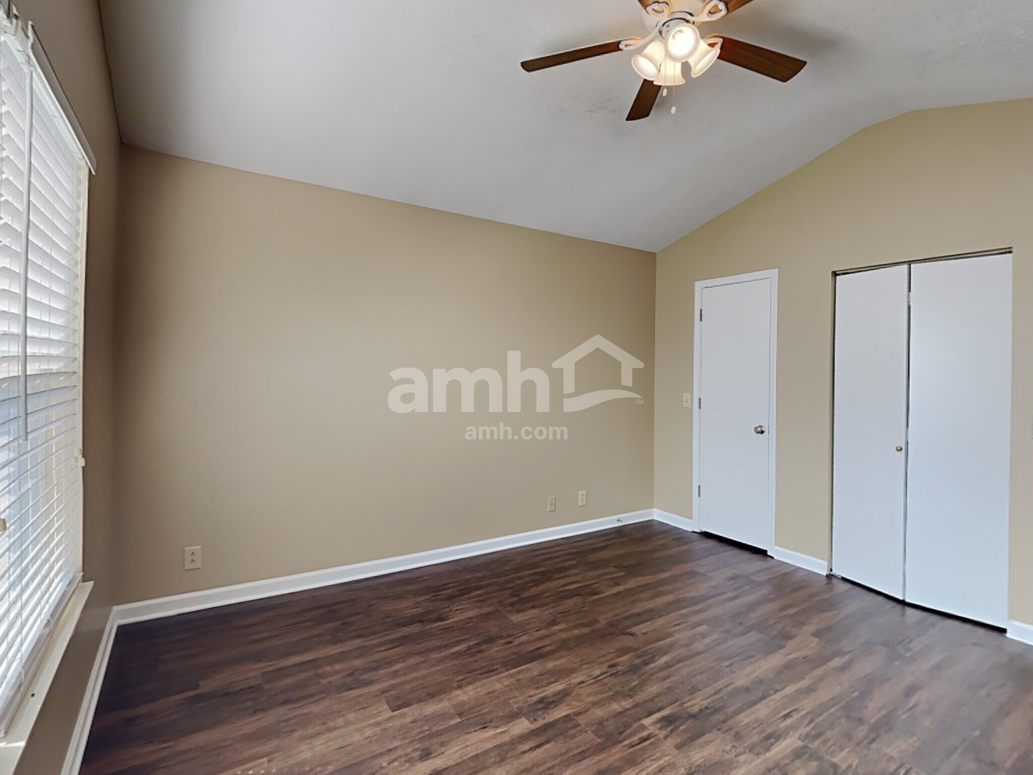 Building Photo - 2011 Lassiter Dr