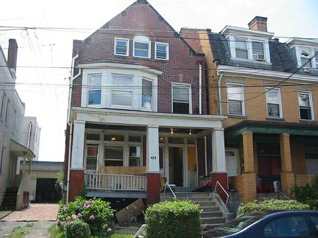 Building Photo - 424 Atwood St