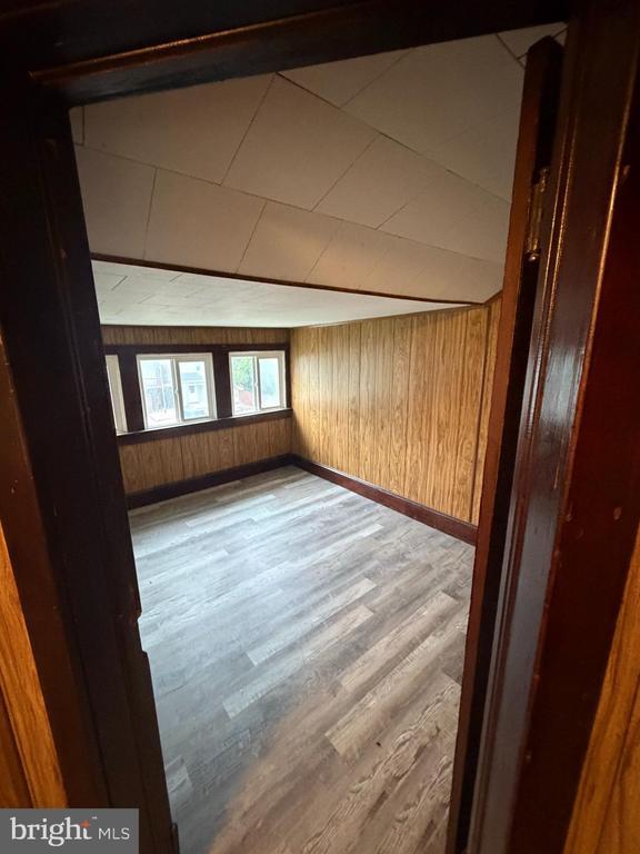 Building Photo - 731 Osborne Way