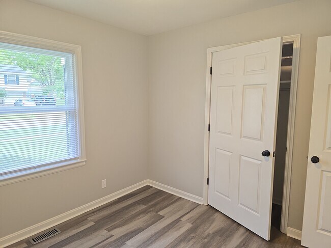 Building Photo - 8802 Malvern Hill Rd