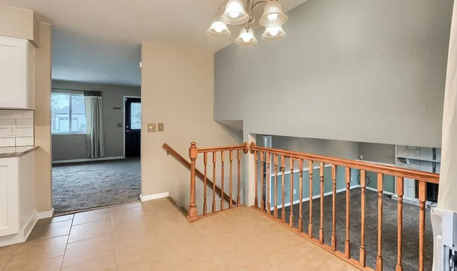Building Photo - Charming & Spacious 5-Bedroom Home! Detach...