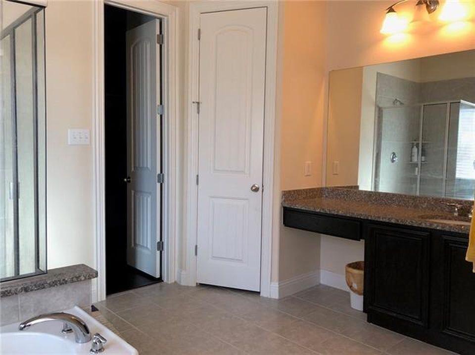 Building Photo - 10695 Villanova Dr