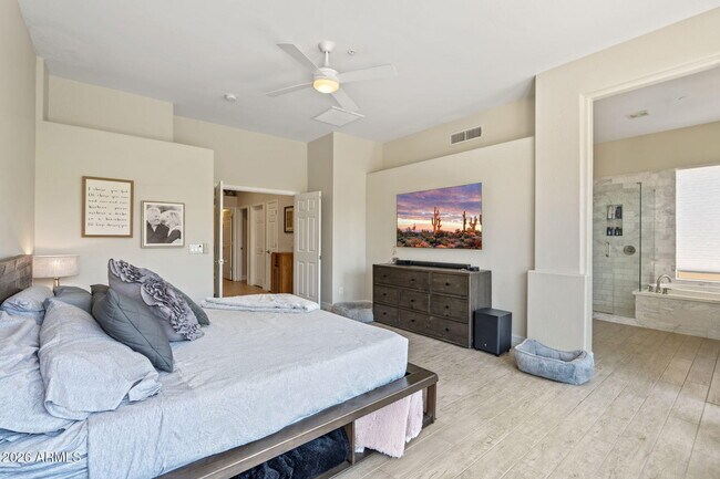 Building Photo - 10531 E Bahia Dr