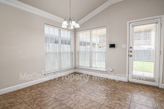 Building Photo - 805 Candlestick Dr