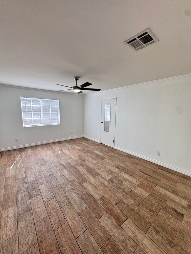 Building Photo - 14942 Cerritos Ave